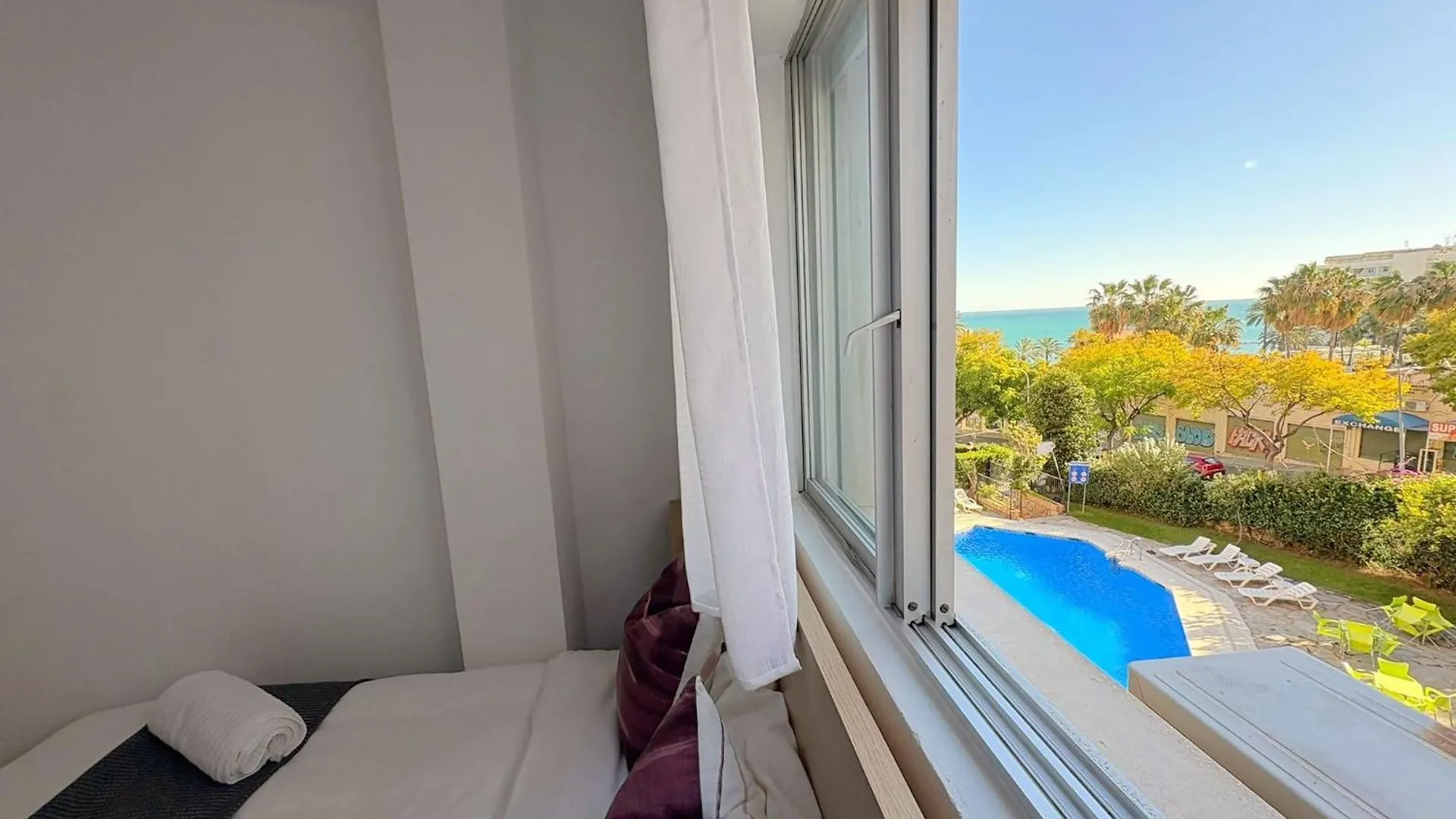 Flamingo Top Suite Y Piscina Junto A Puerto Marina Benalmádena 0*,