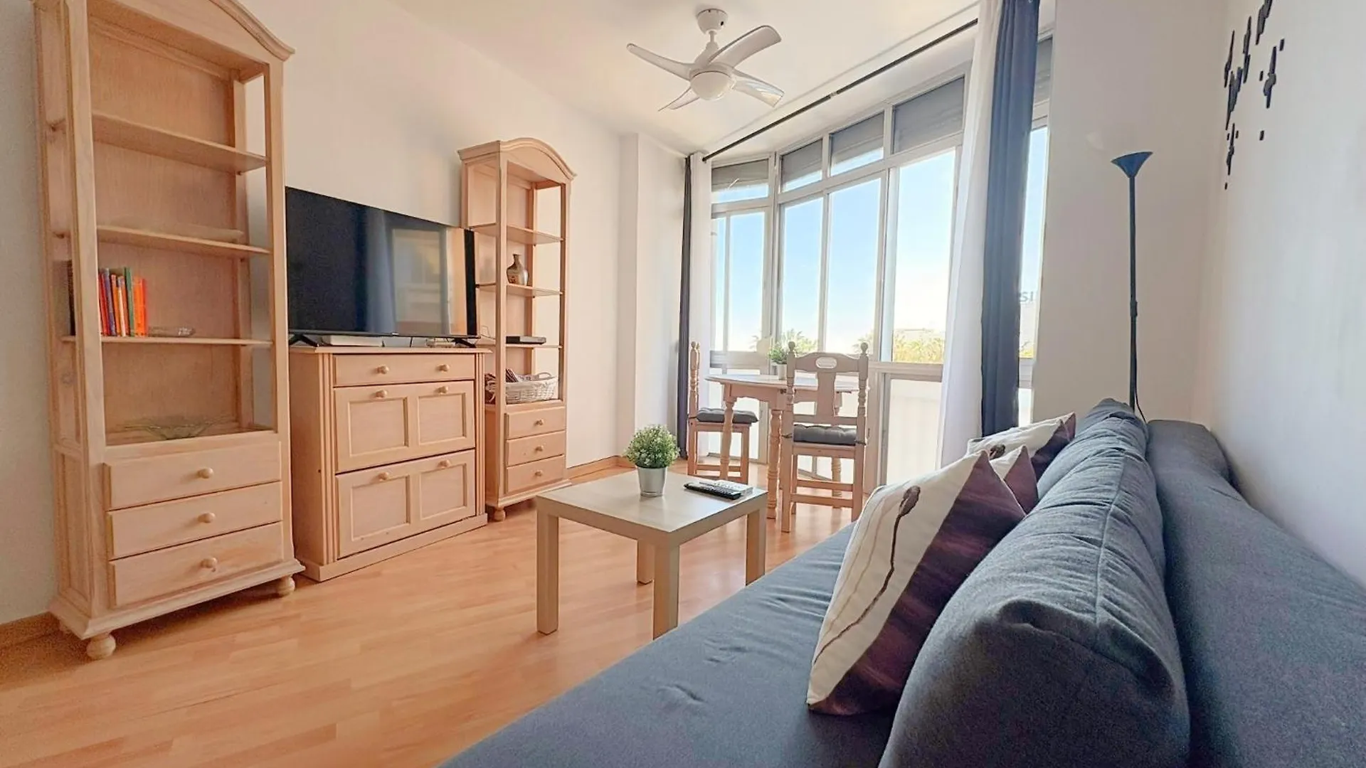 Flamingo Top Suite Y Piscina Junto A Puerto Marina Benalmádena 0*,  Španělsko